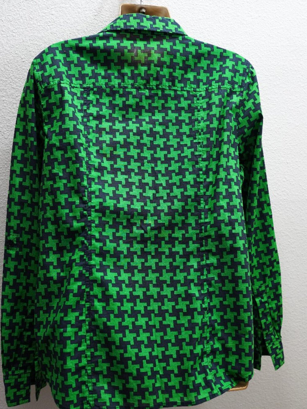Michael Kors Womens Button Top Roll Tab L/S Green Pattern Shirt size L - Picture 5 of 5